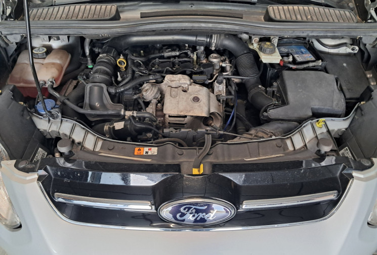Ford C-MAX 1.0i 16V EcoBoost 125 cv- TITANIUM- TBE-GARANTIE-ENTRETIEN OK-