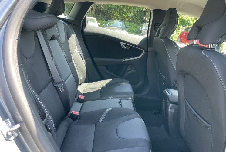 Volvo V40 D2 2.0D 120 ch Itek Edition BVM6