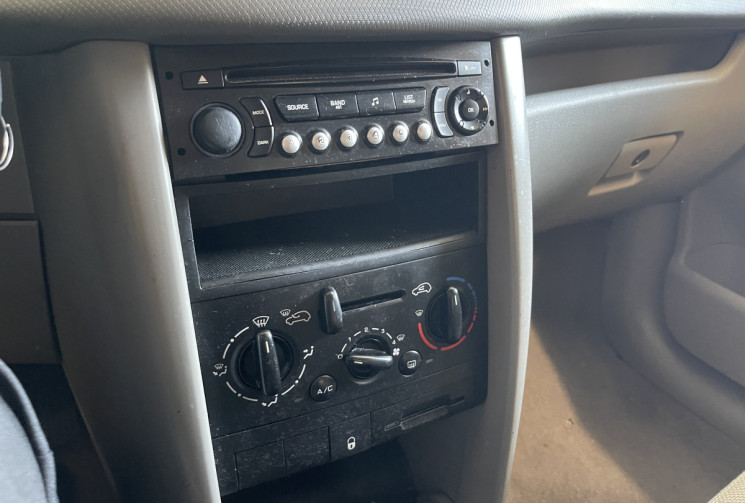 Peugeot 207 1.4 VTi 16v Style 5p