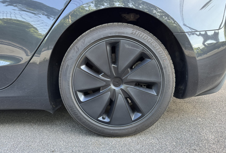 Tesla Model 3 STANDARD PLUS 275 RWD HIGHLAND * AUTONOMIE 513 KM * GARANTIE 11/2028