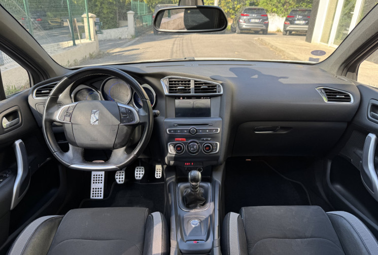DS DS 4 1.2 THP 130 BUSINESS * ENTRETIEN COMPLET * CT ET DISTRI OK * GARANTIE 6 MOIS