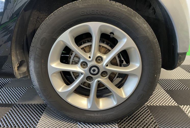 SMART FORFOUR 1.0 71 ch Passion caméra de recul