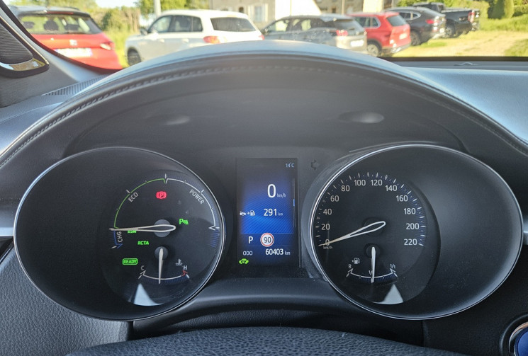 Toyota C-HR 122H 2WD E-CVT COLLECTION