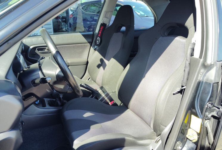 Subaru IMPREZA  II 2.0 220 WRX 4P