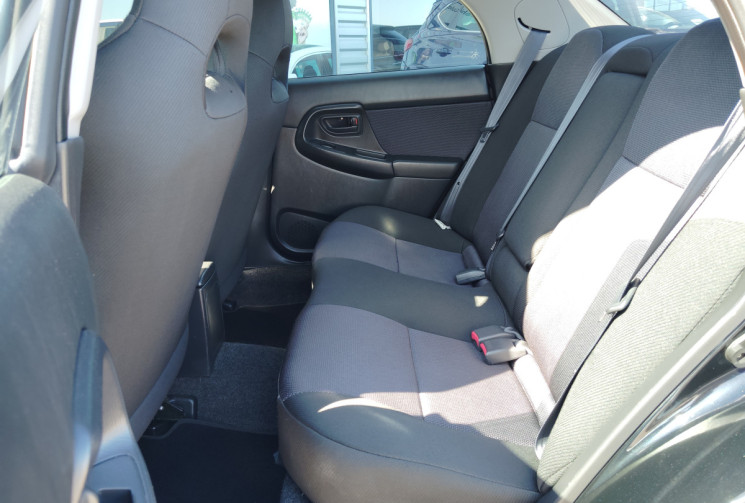 Subaru IMPREZA  II 2.0 220 WRX 4P