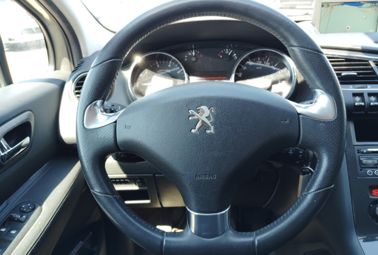 Peugeot 3008 1.2 Puretech Féline S&S
