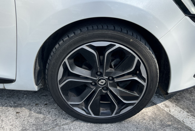Renault Clio IV 1.5 dCI 90 Edition One / Distribution à Jour / Bose / Radars AR 
