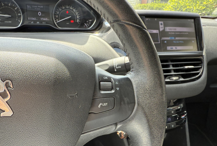 Peugeot 208 1.6 VTi ALLURE 120 cv / CHAINE DE DISTRIBUTION