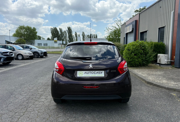 Peugeot 208 1.6 VTi ALLURE 120 cv / CHAINE DE DISTRIBUTION
