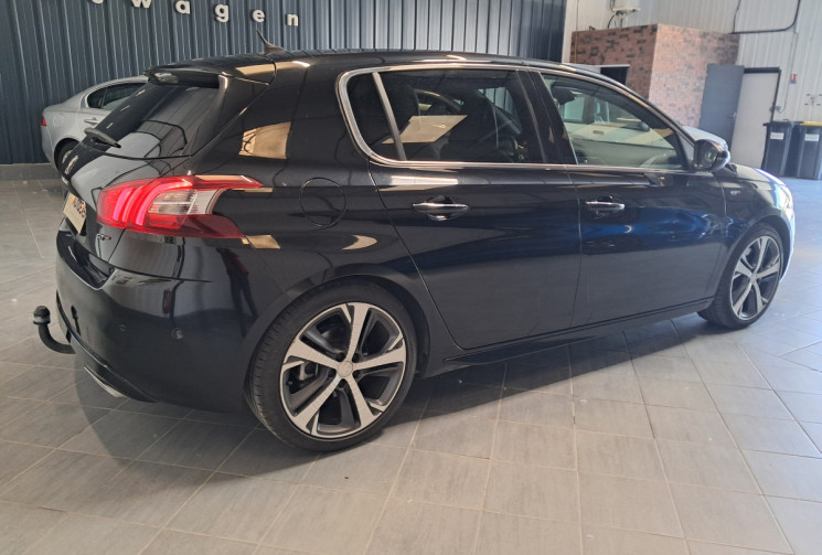 Peugeot 308 GT-2.0 BlueHDi 180ch SS EAT6 / TBE/FULL OPTIONS / GTIE/ENTRETIENT OK