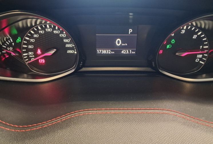 Peugeot 308 GT-2.0 BlueHDi 180ch SS EAT6 / TBE/FULL OPTIONS / GTIE/ENTRETIENT OK