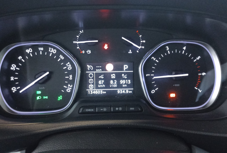 Toyota PROACE VERSO 180 D-4D Lounge / 7 places / Sous garantie constructeur 2027