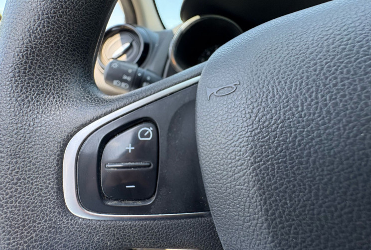 Renault Clio IV 1.5 DCI 90 BUSINESS/ BON ETAT/ GARANTIE 12 MOIS