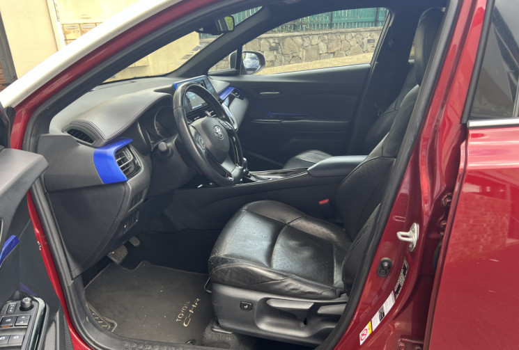 Toyota C-HR   I 1.2 T CVT 116 cv DISTINCTIVE