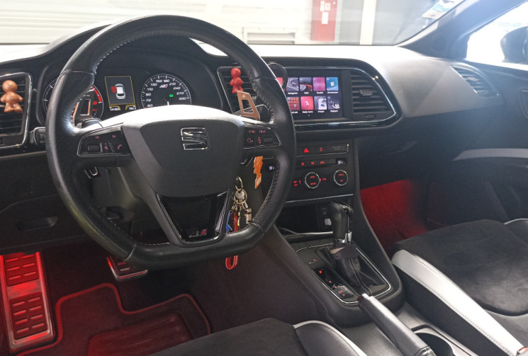 SEAT Leon Cupra III 2.0 TSI 265 ch DSG6 – Suivi d’entretien à jour – Garantie minimum 6 mois