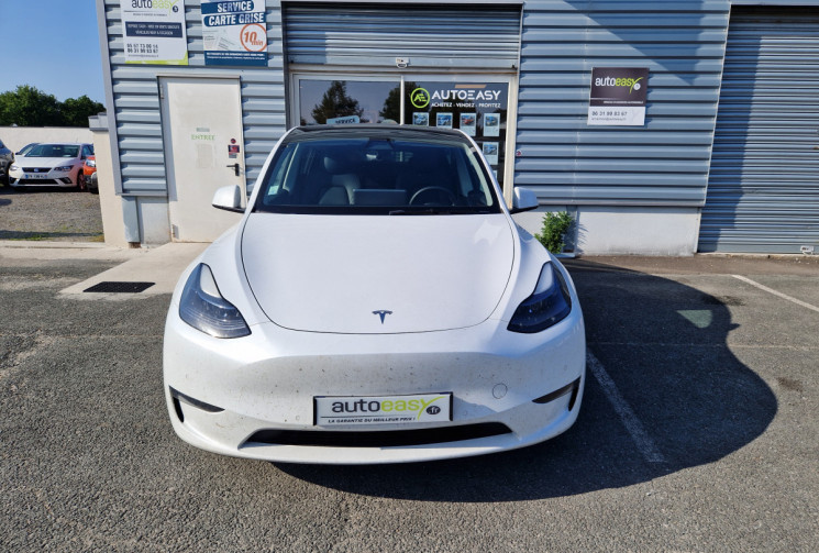Tesla Model Y  Long Range AWD 
