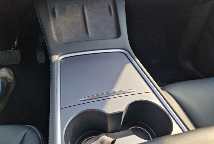 Tesla Model Y  Long Range AWD 