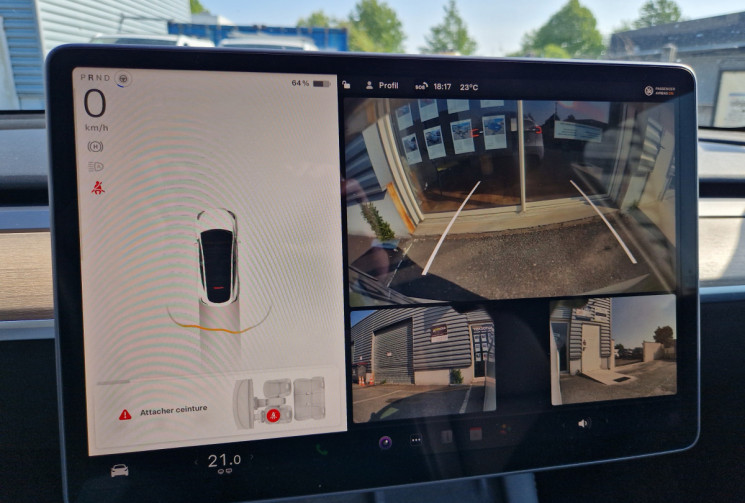 Tesla Model Y  Long Range AWD 
