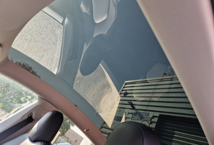 Tesla Model Y  Long Range AWD 