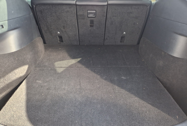 Tesla Model Y  Long Range AWD 