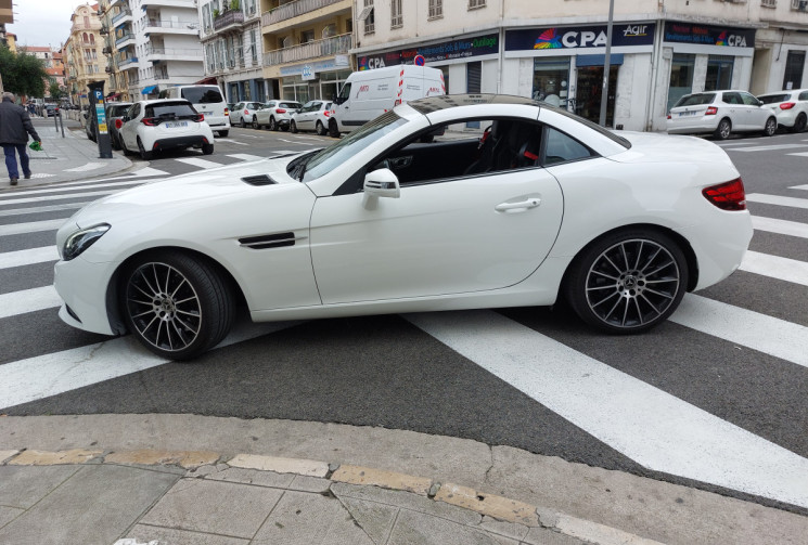 Mercedes SLC 200 2.0 i 184 ch 9G-tronic SPORTLINE 51800 KMS