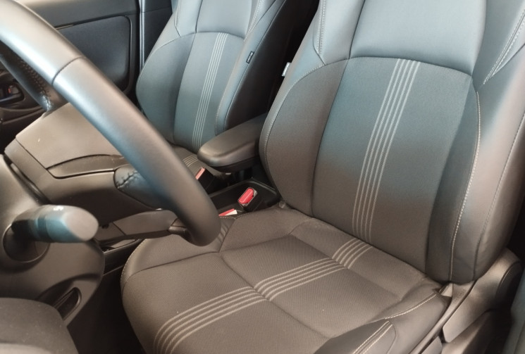 Toyota Yaris Cross 116 Hybrid TRAIL 4WD E-CVT BOITE AUTO 