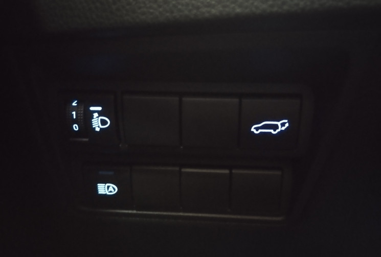 Toyota Yaris Cross 116 Hybrid TRAIL 4WD E-CVT BOITE AUTO 