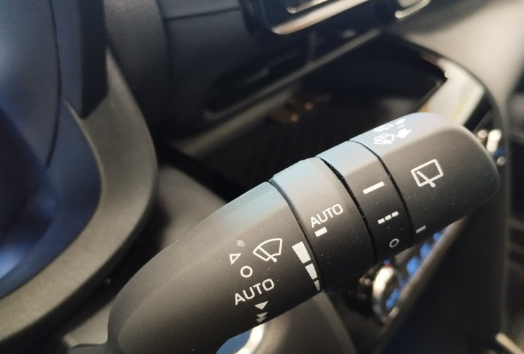 Toyota Yaris Cross 116 Hybrid TRAIL 4WD E-CVT BOITE AUTO 