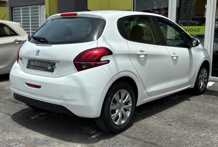 Peugeot 208  I Phase 2 5 Portes 1.2 VTi 12V S&S 82 cv Active 5p // Excellente État 