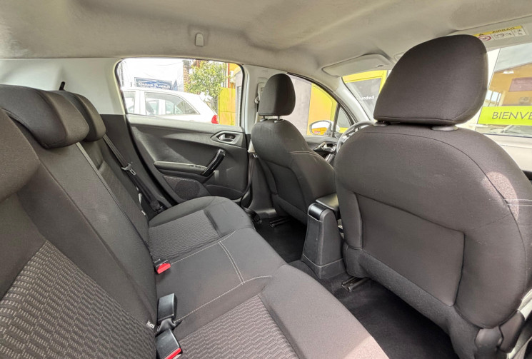 Peugeot 208  I Phase 2 5 Portes 1.2 VTi 12V S&S 82 cv Active 5p // Excellente État 