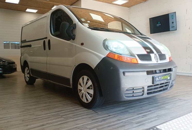 Renault Trafic II L1H1 1000kg 1.9 dCi Fourgon court 82 cv