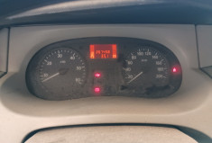 Renault Trafic II L1H1 1000kg 1.9 dCi Fourgon court 82 cv
