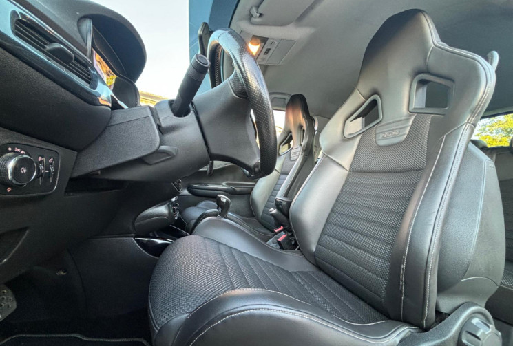 Opel Corsa OPC 1.6 Turbo 207 CV PACK PERFORMANCE