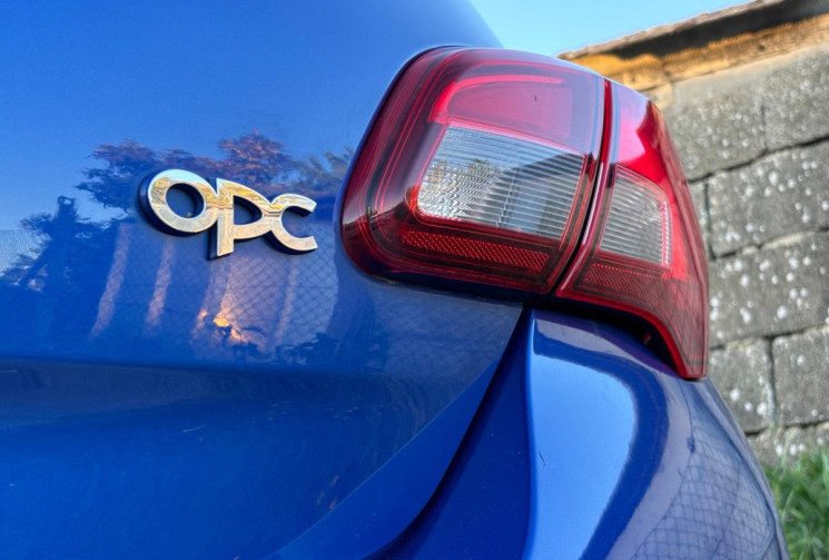 Opel Corsa OPC 1.6 Turbo 207 CV PACK PERFORMANCE
