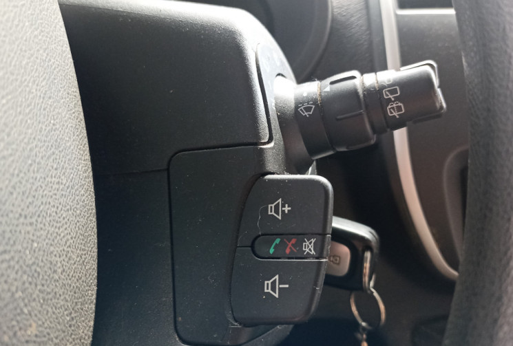 Renault Kangoo 1.5 dCi 90 ch – Barres de toit – Faible kilométrage – Garantie minimale de 6 mois