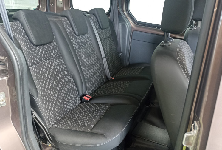 Renault Kangoo 1.5 dCi 90 ch – Barres de toit – Faible kilométrage – Garantie minimale de 6 mois