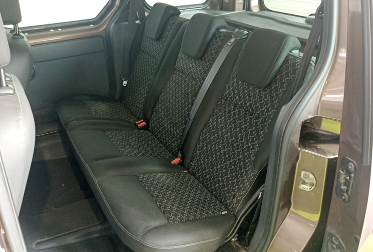Renault Kangoo 1.5 dCi 90 ch – Barres de toit – Faible kilométrage – Garantie minimale de 6 mois