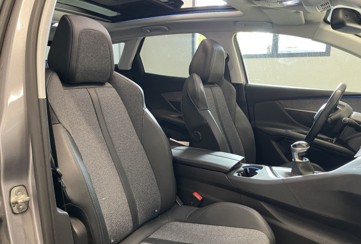 Peugeot 3008 Allure S&S 130ch EAT8 II 1.2 PureTech // Distribution OK