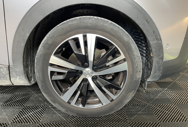 Peugeot 3008 Allure S&S 130ch EAT8 II 1.2 PureTech // Distribution OK
