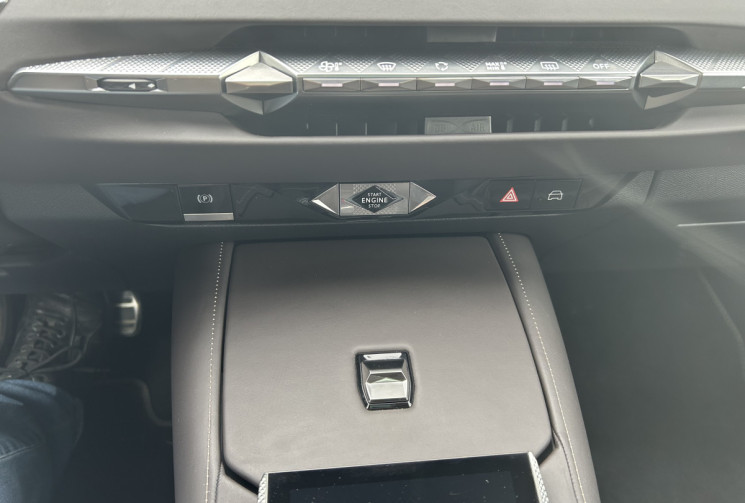 DS DS 4 1,5l blue HDI Full Options Cross version Opéra garantie 12/2026
