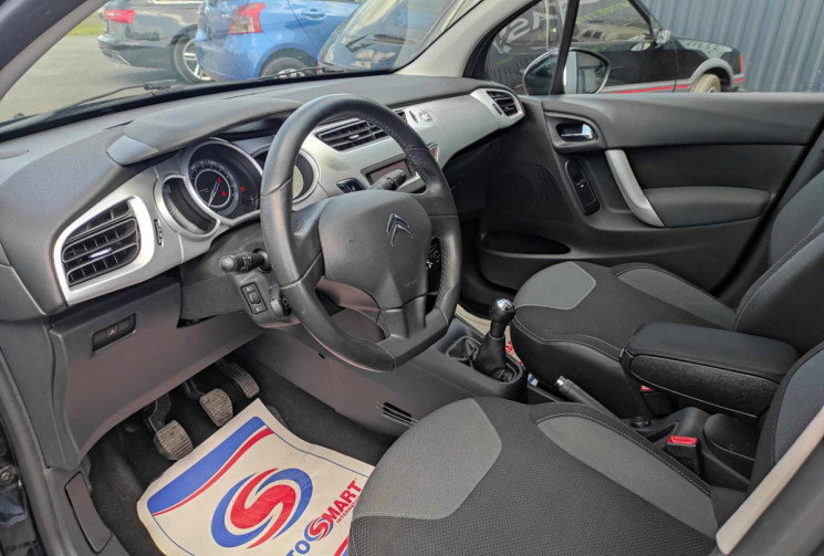 Citroën C3 1.1i 60 CH TOIT ZENITH CLIM REGUL TBE