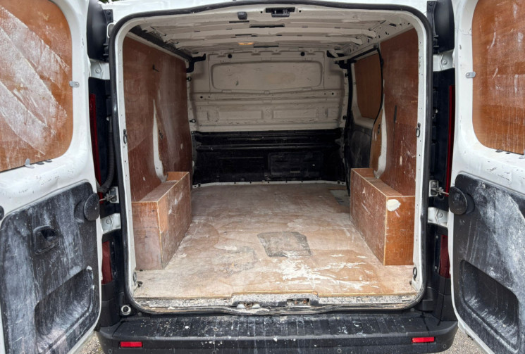 Renault Trafic L1H1 1.6 dCi 120 ch / 11658e HT / CONFORT