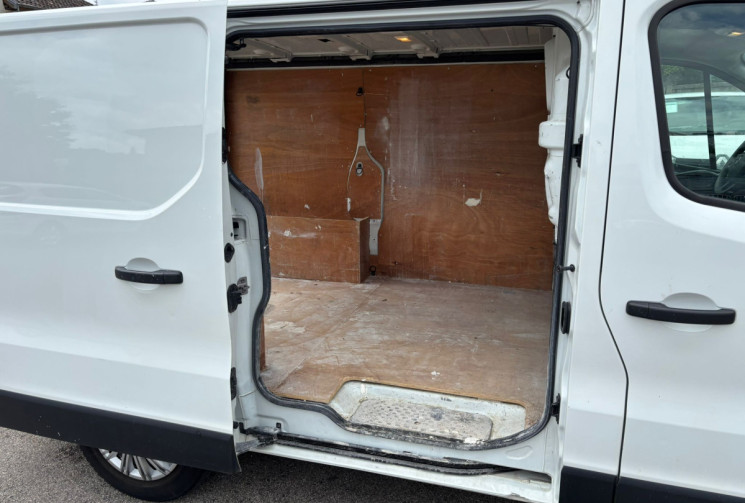 Renault Trafic L1H1 1.6 dCi 120 ch / 11658e HT / CONFORT