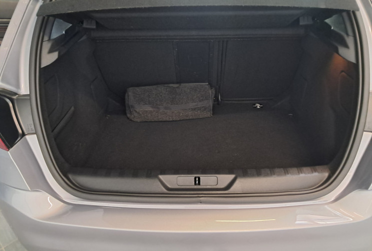 Peugeot 308  GT line EAT8 130cv -PARFAIT ETAT-GARANTIE-SUIVIE PEUGEOT-