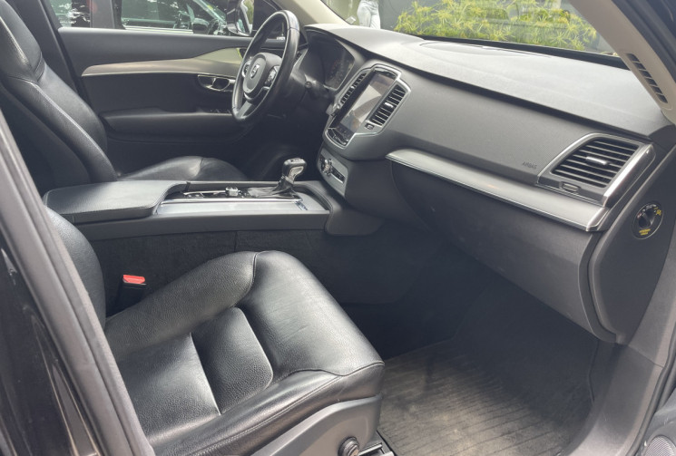 Volvo XC90 II D4 190 Momentum Geartronic 7 places