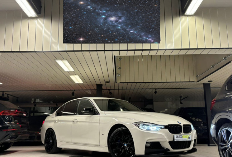 BMW Série 3 330e 2.0 ESSENCE/HYBRIDE M SPORT PACK PERFORMANCE 252 CV