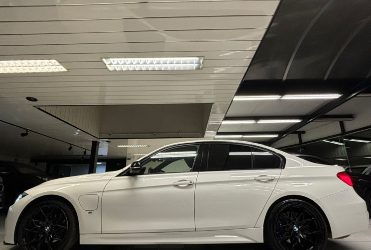 BMW Série 3 330e 2.0 ESSENCE/HYBRIDE M SPORT PACK PERFORMANCE 252 CV