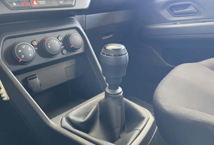 Dacia Sandero III (BJI) 1.0 SCe 65ch Confort / Suivi entretien complet