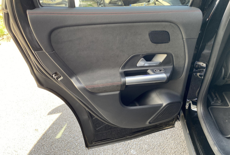 Mercedes EQA  250+ 190 cv AMG LINE