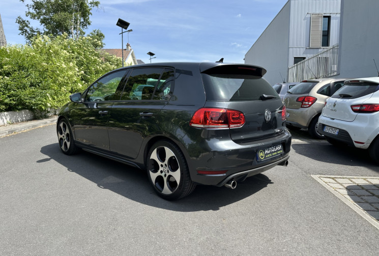 Volkswagen Golf 2.0 TSI 210ch GTI DSG6 5p